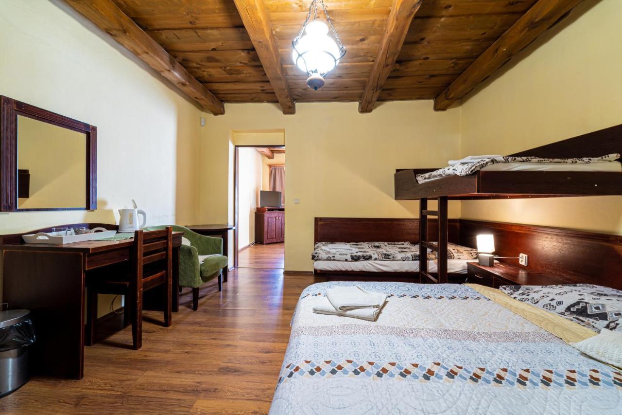 Ranc Pod Ostrou Skalou Guest House Stratena Exterior photo
